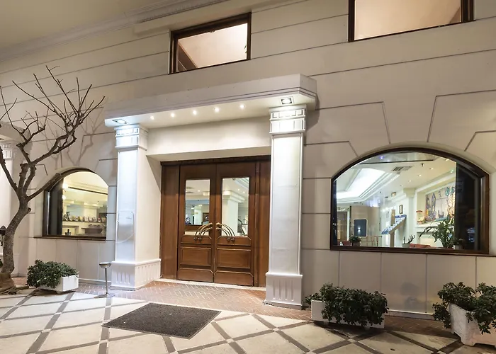 维尔吉纳酒店 3*